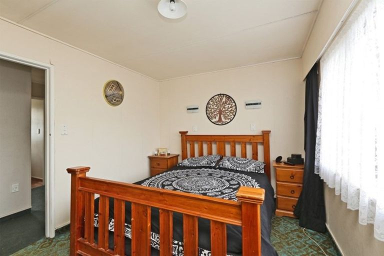 Photo of property in 5 Walton Place, Flaxmere, Hastings, 4120