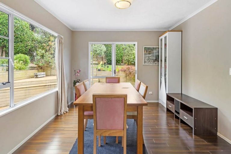 Photo of property in 13 Delisle Place, Windsor Park, Auckland, 0632