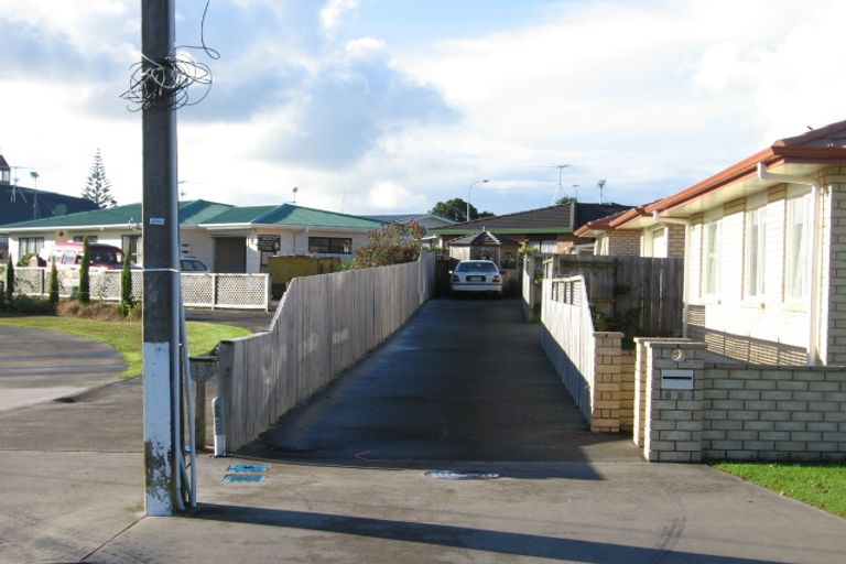 Photo of property in 6b Doment Crescent, Orewa, 0931