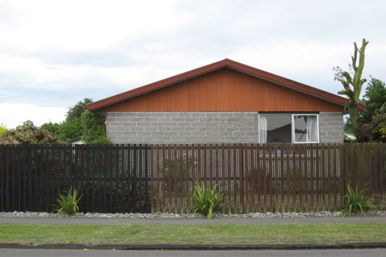 Photo of property in 15 Taranui Place, Bromley, Christchurch, 8062