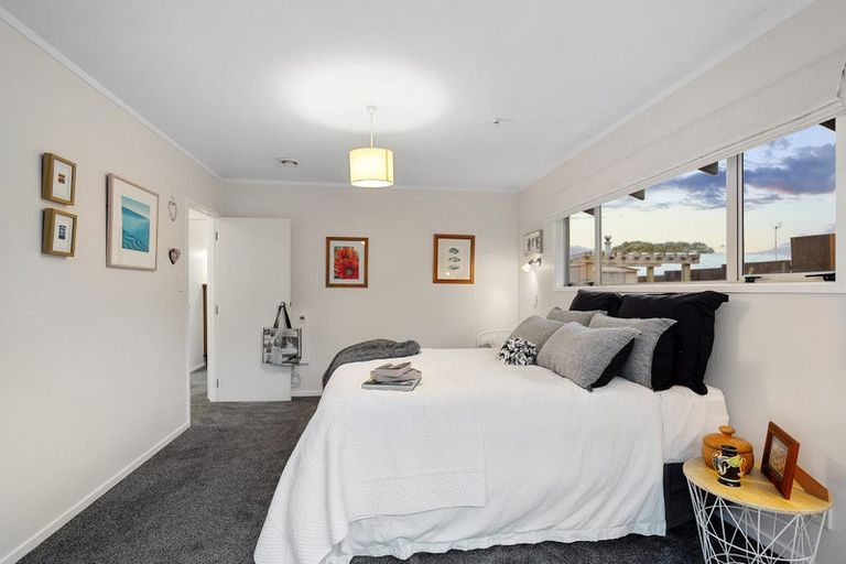 Photo of property in 4 Claude Road, Stanmore Bay, Whangaparaoa, 0932
