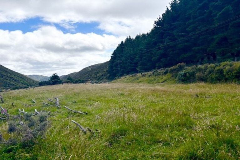 Photo of property in Long Gully Farm, 338 Southernthread Road, Brooklyn, Wellington, 6021