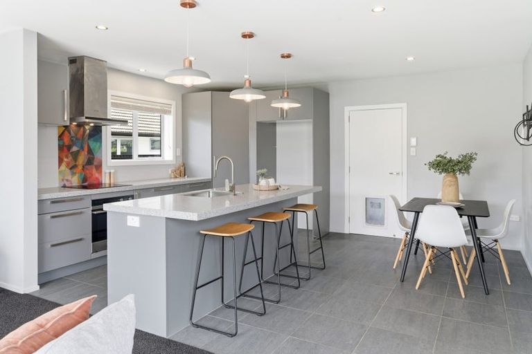 Photo of property in 77 Neill Street, Hornby, Christchurch, 8042