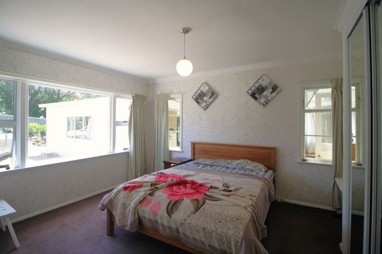 Photo of property in 4 Bell Street, Tawa, Wellington, 5028