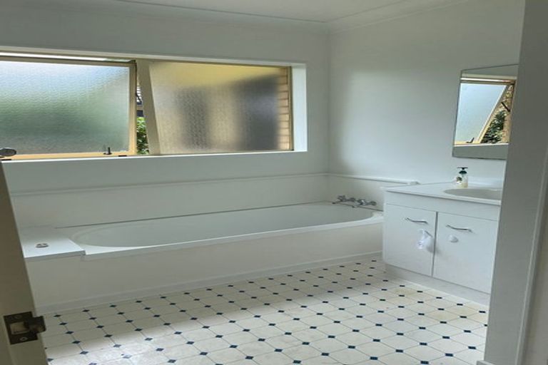 Photo of property in 3 Cairns Crescent, Rototuna, Hamilton, 3210