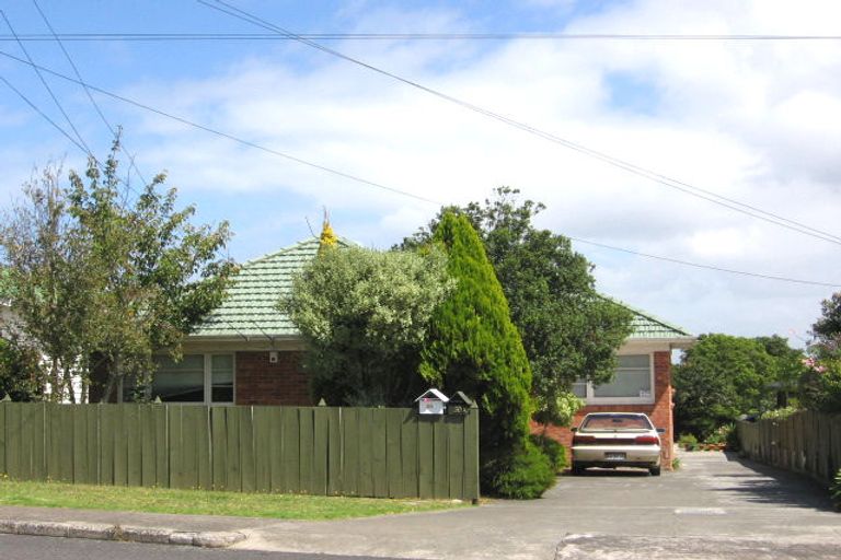Photo of property in 39 Oakdale Road, Mount Roskill, Auckland, 1041