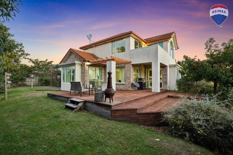 Photo of property in 15 Compass Court, Paraparaumu, 5032