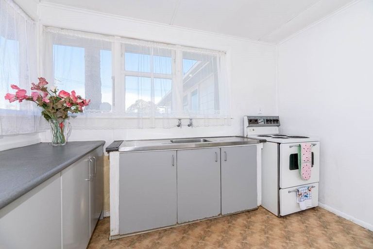 Photo of property in 14 Matamata Place, Otara, Auckland, 2023