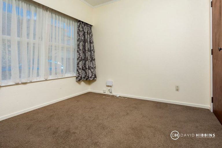 Photo of property in 2/18 Anne Road, Hillcrest, Auckland, 0627