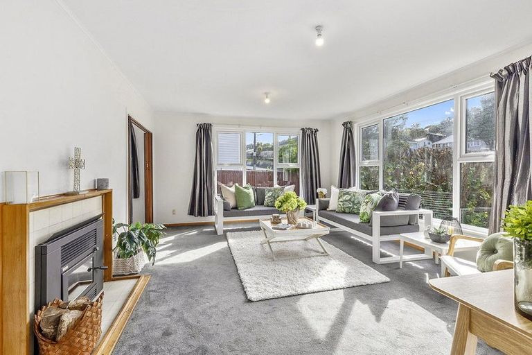 Photo of property in 73 Dimock Street, Titahi Bay, Porirua, 5022