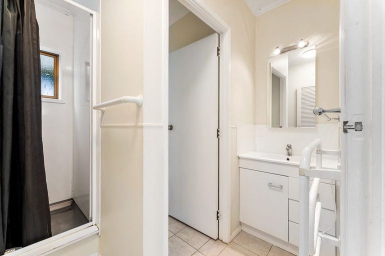 Photo of property in 19 Monyash Road, Manly, Whangaparaoa, 0930