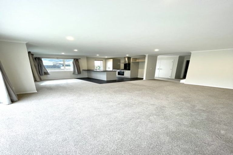 Photo of property in 1359 High Street, Taita, Lower Hutt, 5011