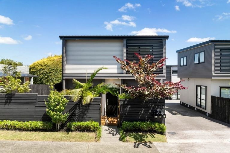 Photo of property in 8a Edgar Pearce Place, Howick, Auckland, 2014