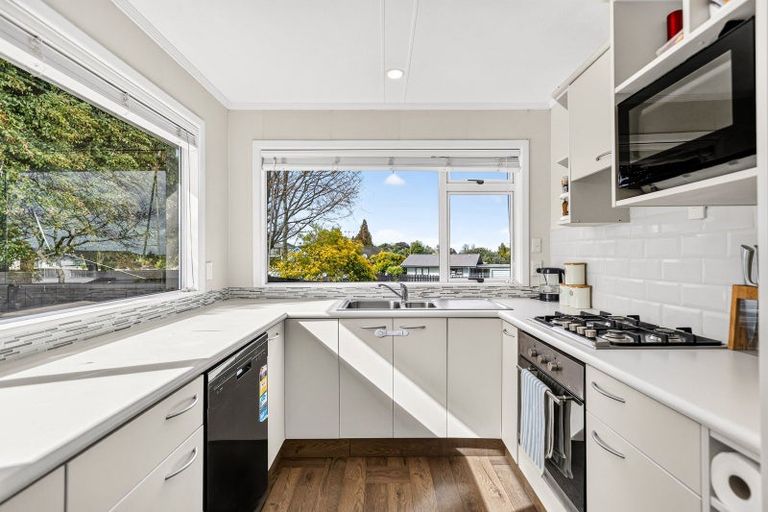Photo of property in 64 Pohutukawa Drive, Pukete, Hamilton, 3200
