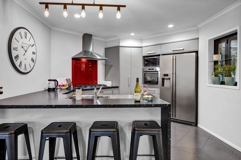 Photo of property in 34 Mercade Close, Stratford, 4332