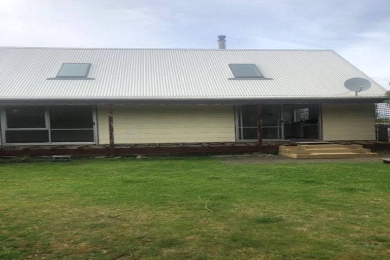 Photo of property in 18 Simcox Street, Otaki Beach, Otaki, 5512
