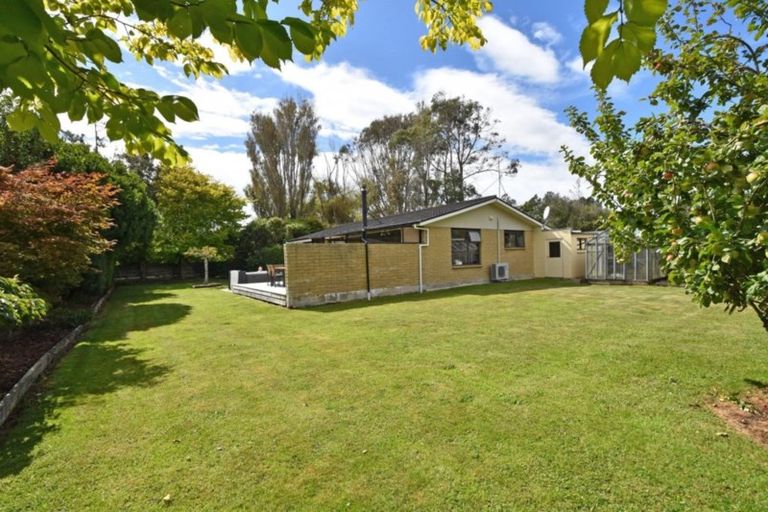 Photo of property in 27 Marama Avenue North, Otatara, Invercargill, 9879