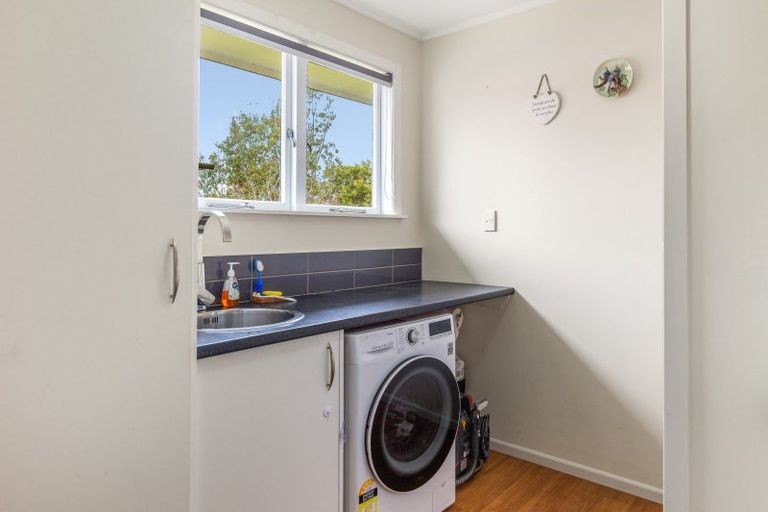 Photo of property in 11 Papaitonga Lake Road, Ohau, Levin, 5570