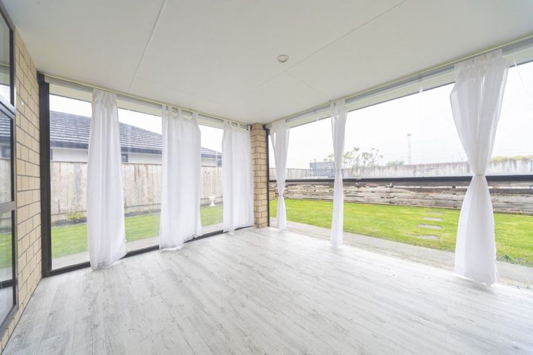 Photo of property in 67 Balrickard Way, Milson, Palmerston North, 4414