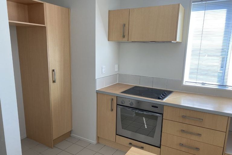 Photo of property in 433a West Coast Road, Glen Eden, Auckland, 0602