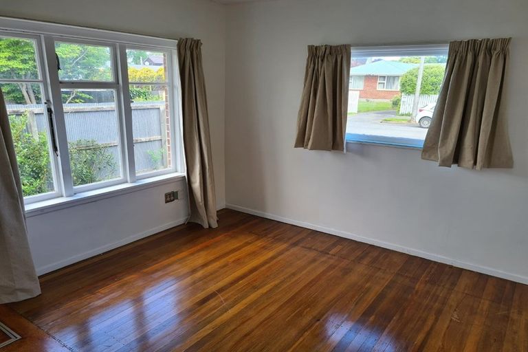 Photo of property in 5 Woodford Terrace, Ilam, Christchurch, 8053