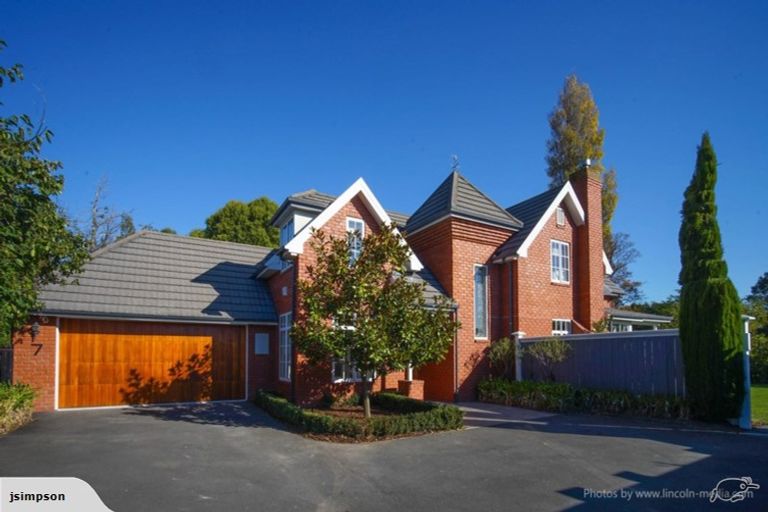 Photo of property in 7 Brookford Place, Westmorland, Christchurch, 8025