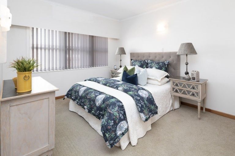 Photo of property in 28 Howe Street, Howick, Auckland, 2014