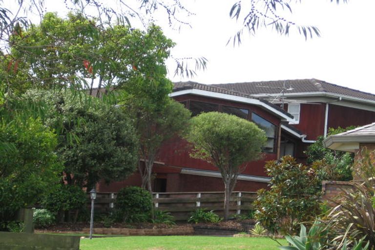 Photo of property in 18 Red Bluff Rise, Campbells Bay, Auckland, 0630