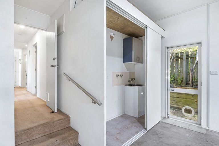 Photo of property in 8 Jean Place, Stanmore Bay, Whangaparaoa, 0932