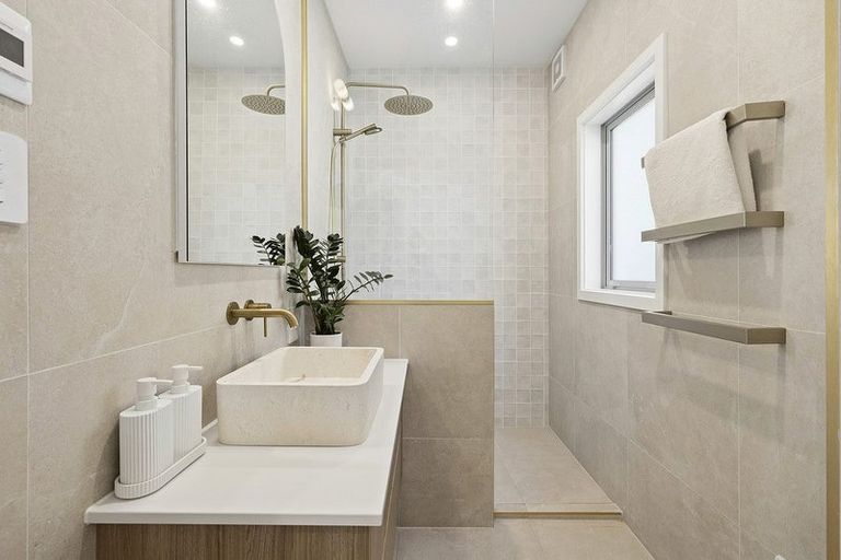 Photo of property in 75 Dundas Street, Seatoun, Wellington, 6022