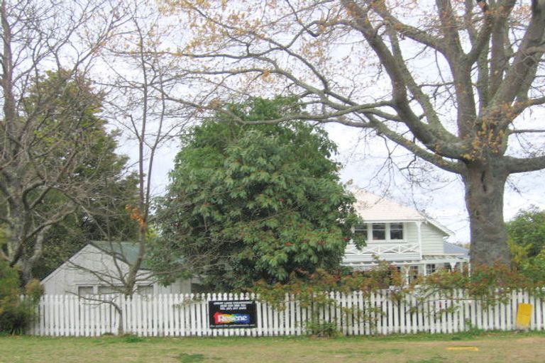 Photo of property in 109 Shepherd Road, Waipahihi, Taupo, 3330