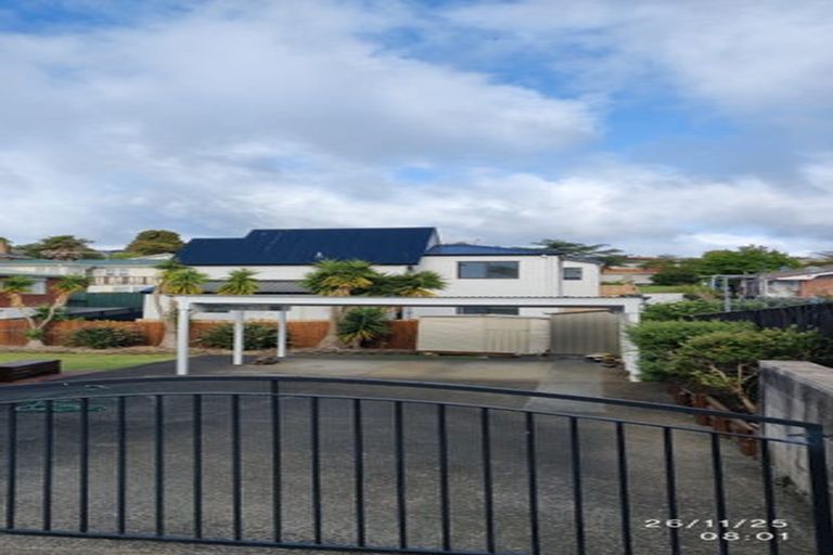 Photo of property in 25 Pooley Street, Pakuranga Heights, Auckland, 2010