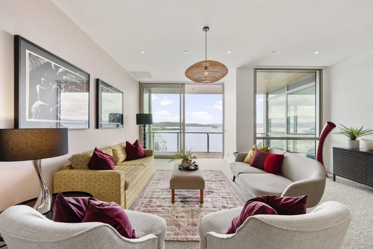 Photo of property in 902/1 Market Lane, Wellington Central, Wellington, 6011