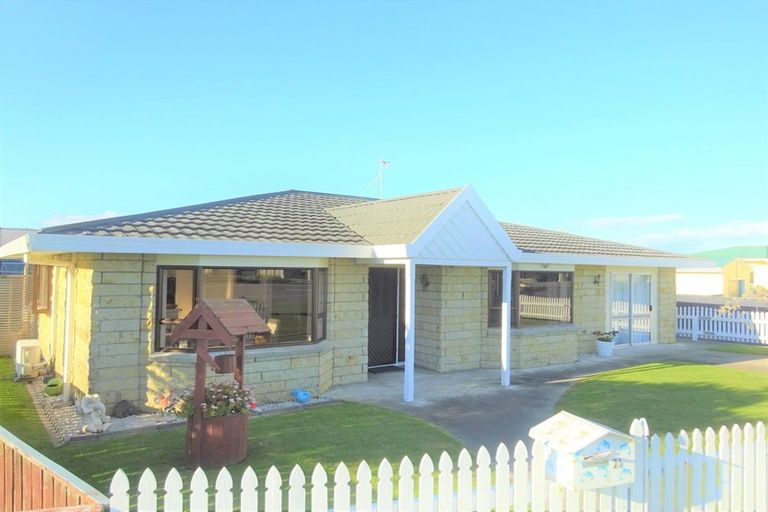 Photo of property in 71 Seabury Avenue, Foxton Beach, Foxton, 4815
