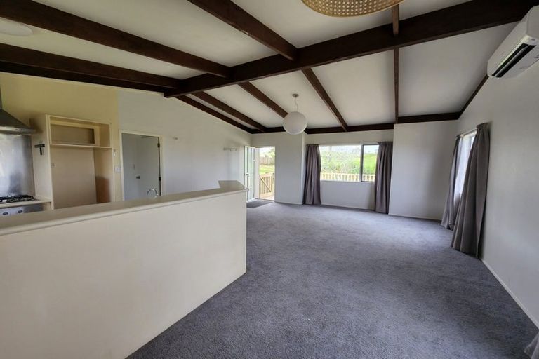 Photo of property in 1619 Kaipara Coast Highway, Kaukapakapa, 0984