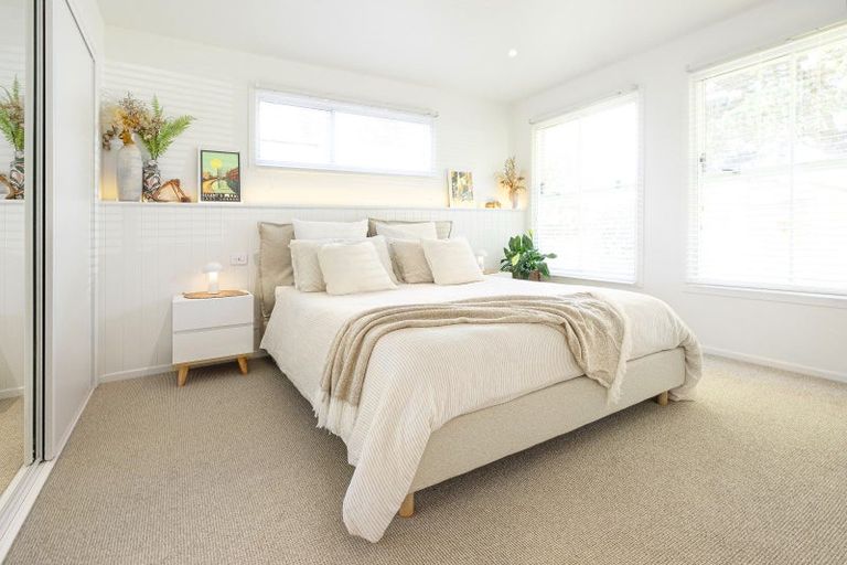 Photo of property in 2/19 Burnham Street, Seatoun, Wellington, 6022