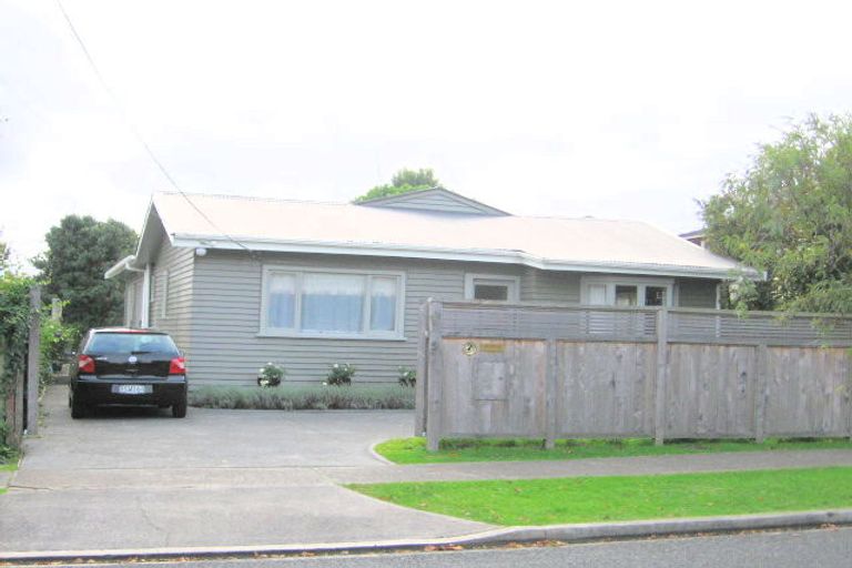 Photo of property in 73 Kowhai Road, Mairangi Bay, Auckland, 0630