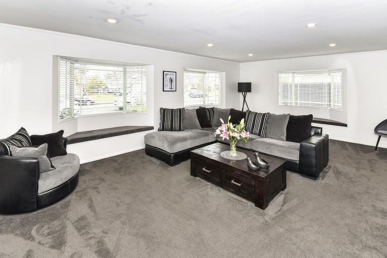Photo of property in 62 Tington Avenue, Wattle Downs, Auckland, 2103