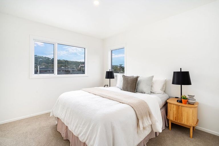 Photo of property in 83d Oxford Street, Tawa, Wellington, 5028