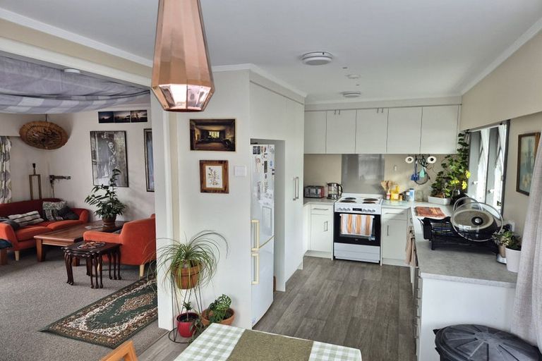 Photo of property in 18 Berkley Avenue, Hillcrest, Hamilton, 3216