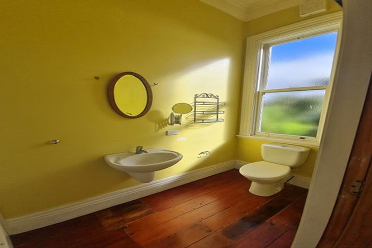 Photo of property in 58 Kings Crescent, Hutt Central, Lower Hutt, 5010