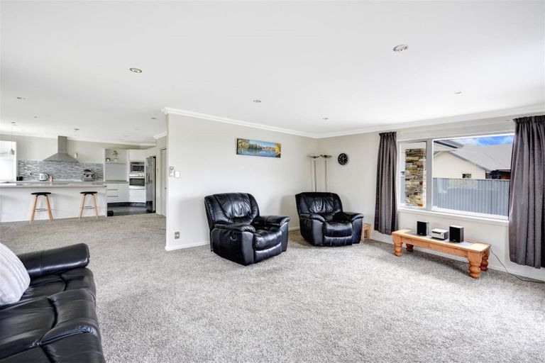 Photo of property in 13 Heathfield Drive, Mosgiel, 9024