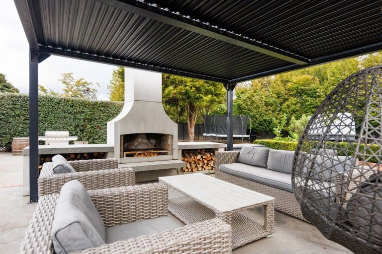 Photo of property in 1 West Street, Feilding, 4702