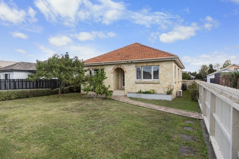 Photo of property in 9a Saint Olpherts Avenue, Hamilton East, Hamilton, 3216