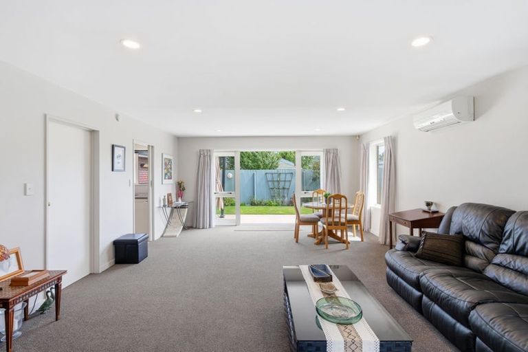 Photo of property in 2/40 Hare Street, Ilam, Christchurch, 8041