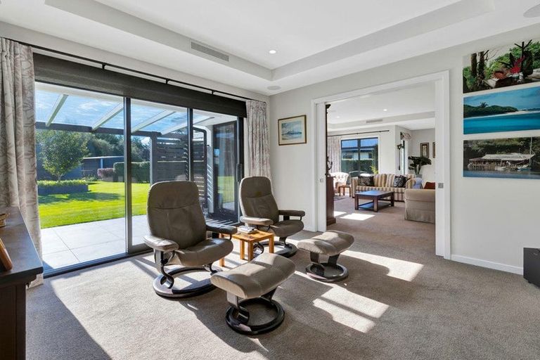 Photo of property in 1 Orchard Lane, Amberley, 7410
