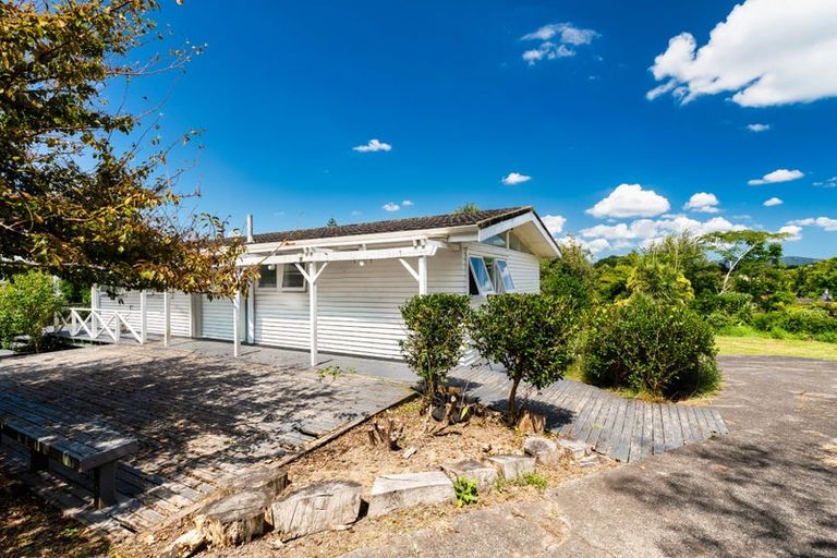 Photo of property in 19 Chorley Avenue, Massey, Auckland, 0614
