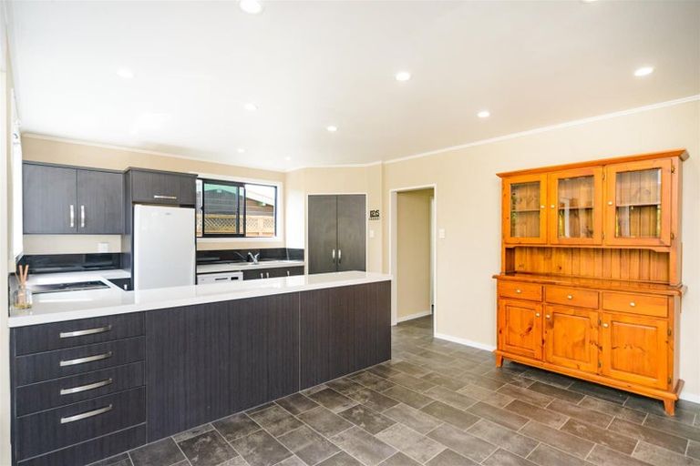 Photo of property in 36 Wanganui Road, Marton, 4710