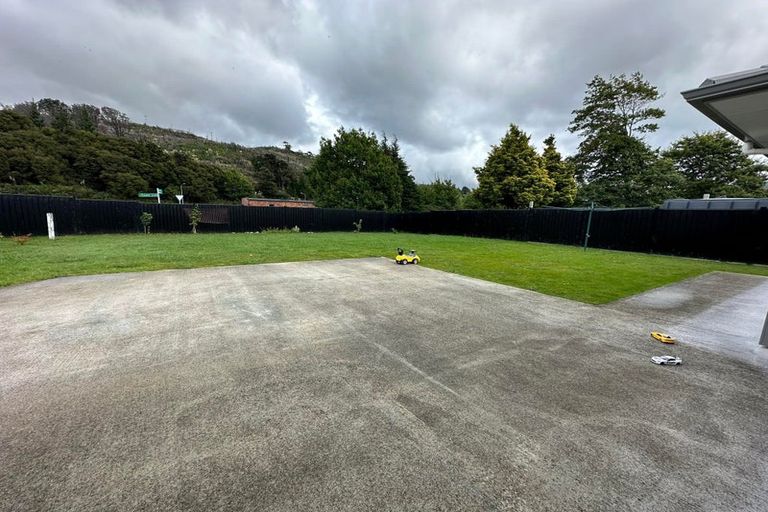 Photo of property in 26 Gallipoli Road, Trentham, Upper Hutt, 5018