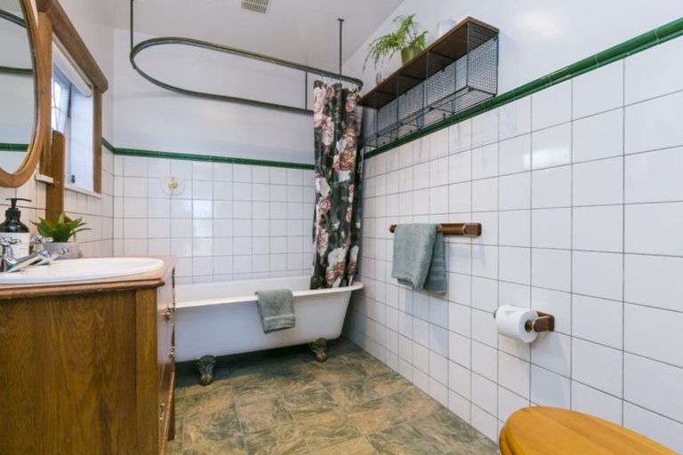 Photo of property in 50 Bridge Street, Rongotai, Wellington, 6022